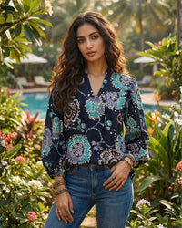 Noemi black foil bloom top