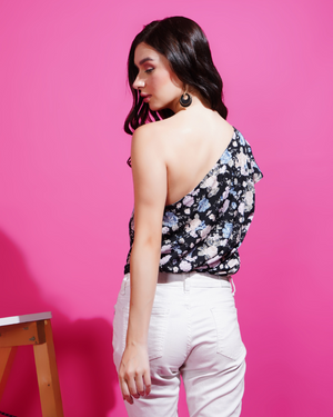 Black petals one-shoulder beauty top