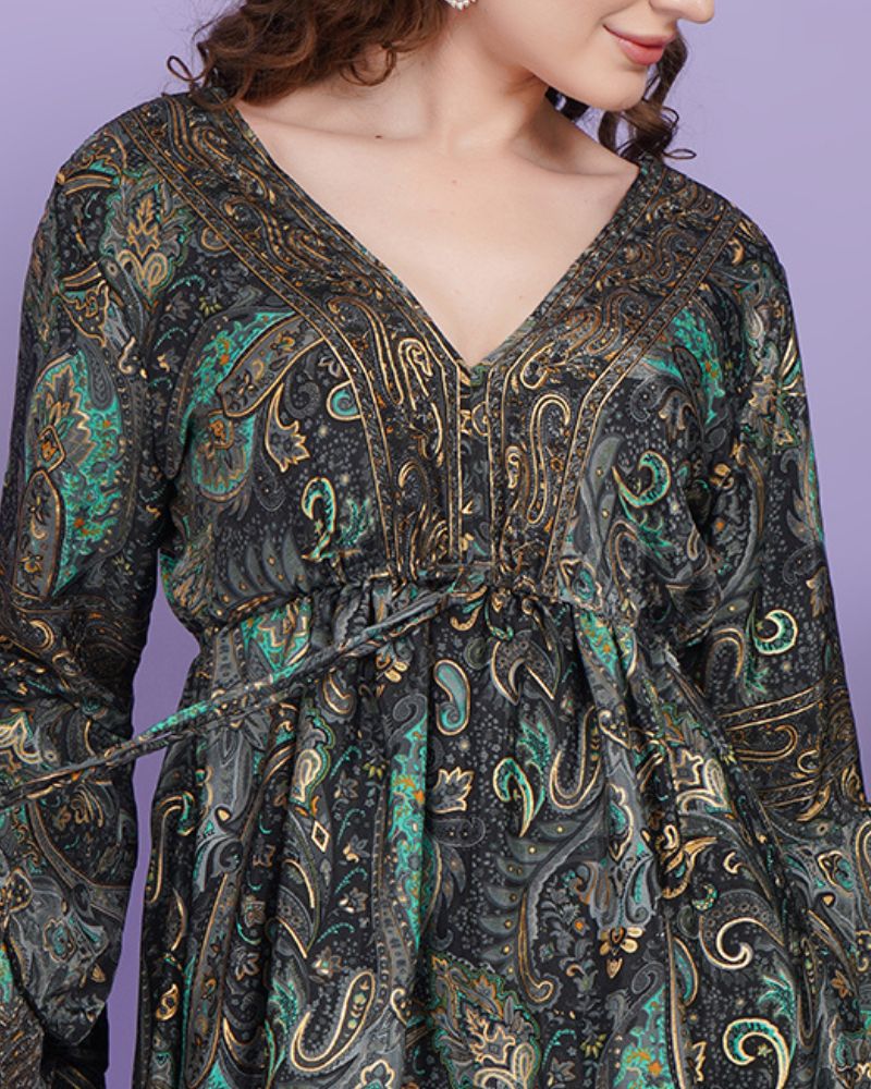 Emerald paisley pulse short dress