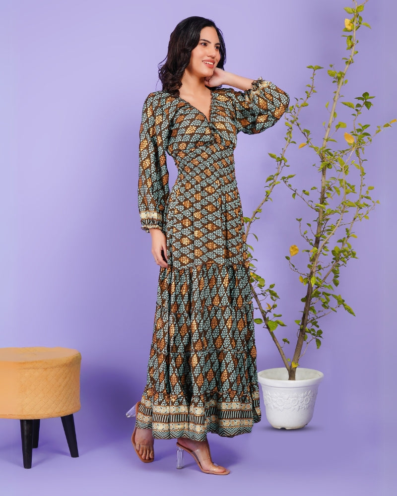 Mystic leaves maxi with a boho glow