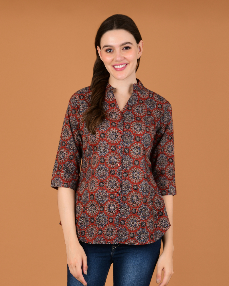 Maroon mandala groove shirt