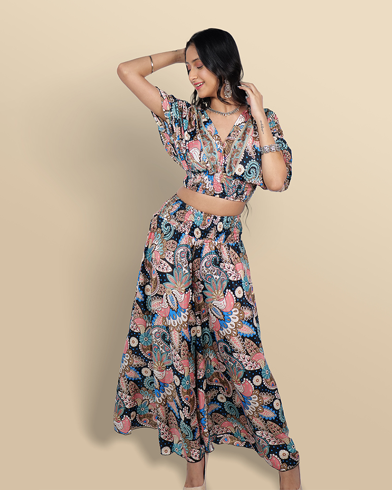 Black peachy blooms co-ord set