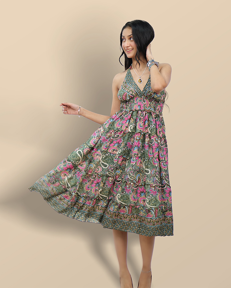 Enchanting meadow paisley backless dress